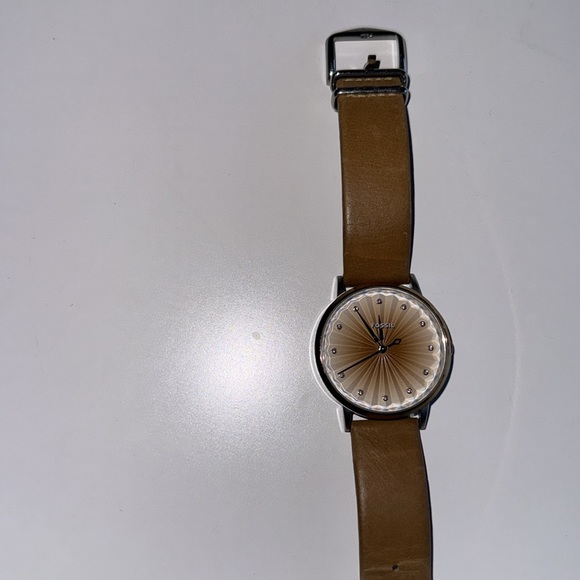 Fossil Watch - Picture 2 of 2